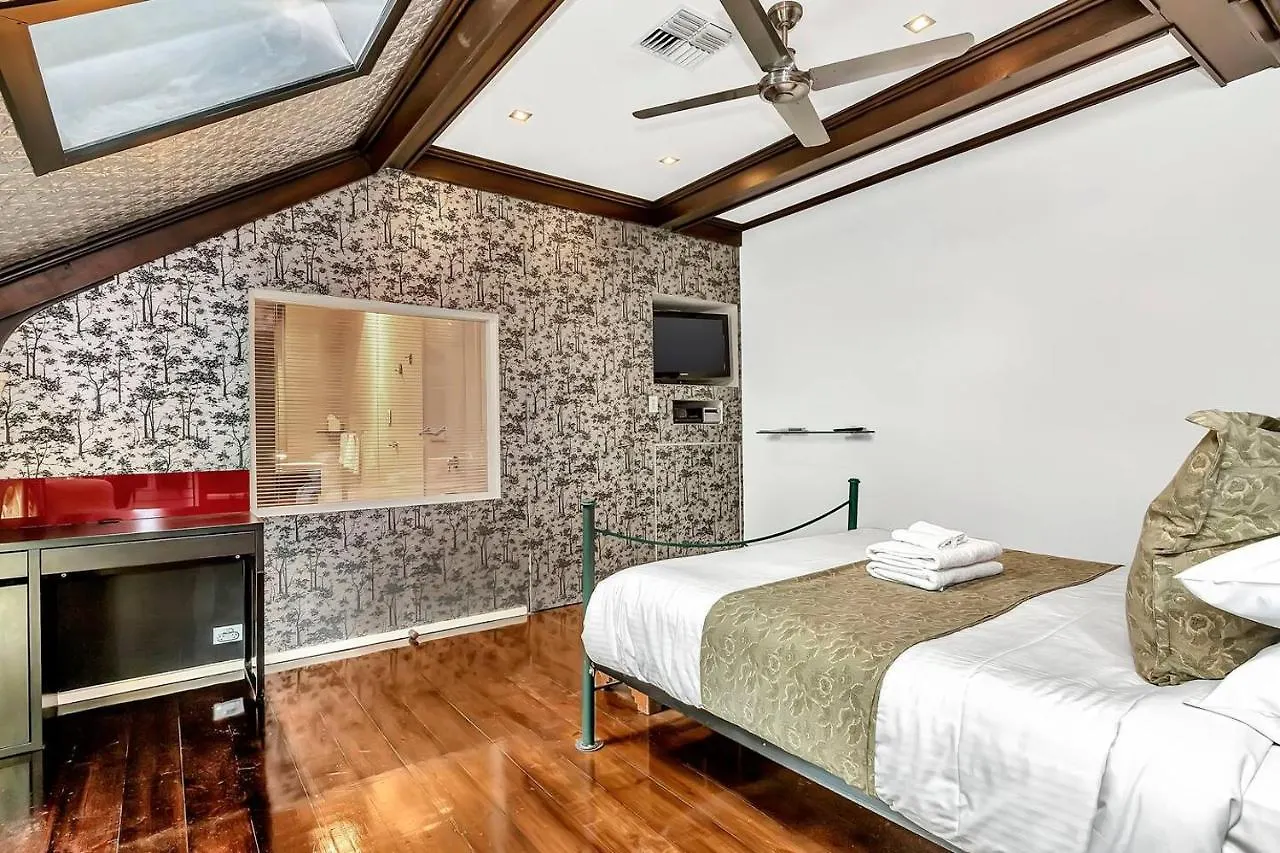 Parish Court - A Unique Contemporary Conversion Adelaide Australia